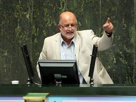 علت گلابی خوردن قاضی پور در مجلس