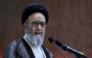 تاکید بر نقش برجسته مردم در مساجد