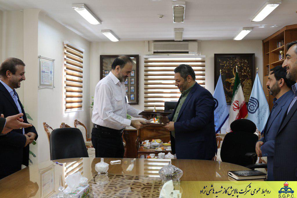 امضا تفاهم نامه همکاری پالایشگاه خانگیران با فنی و حرفه‌ای خراسان رضوی