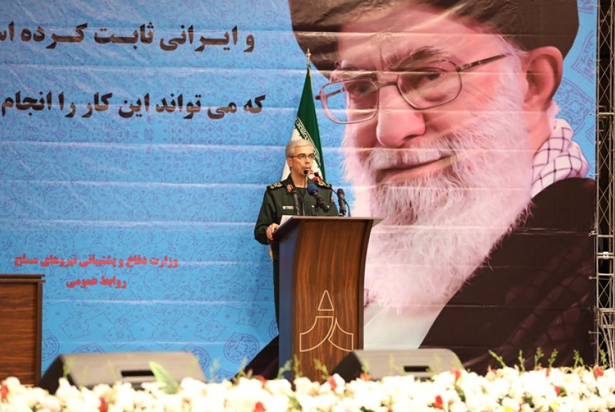 رای بالای نمایندگان به وزیر دفاع پشتوانه عظمی برای نیرو&zwnj;های مسلح است/موضوع دفاع، فراتر از هرگونه حزب و سلیقه&zwnj;ای دارای اهمیت است