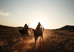 دختر فنلاندی که در ایران هنرهای نظامی را آموخت + تصاویر
