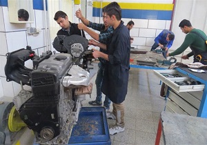 نهادینه کردن فرهنگ کار و اشتغال در مدارس و دانشگاه‌ها