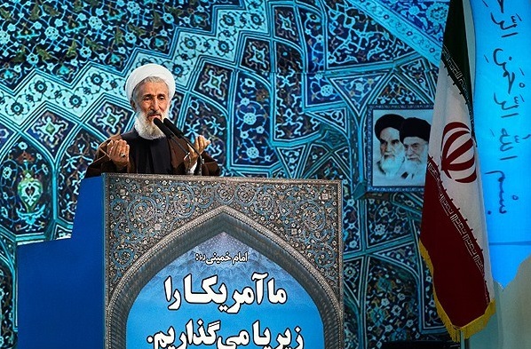 راه علاج ما اقتصاد مقاومتی و خود کفایی داخلی است/ آمریکا می خواهد ما را به وابستگی و نوکری وادار کند