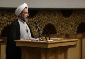 دهه کرامت فرصت مناسبی برای ایجاد وحدت و همدلی