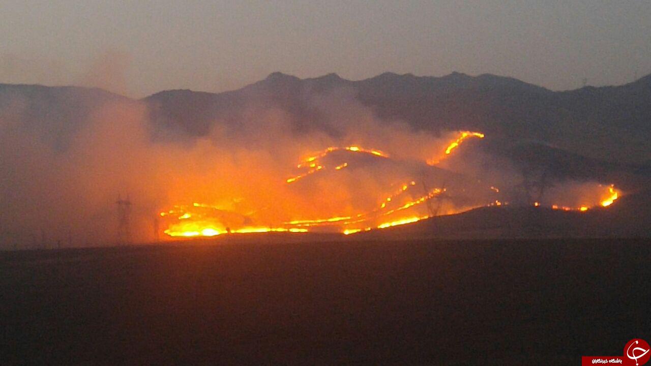 آتش&zwnj;سوزی مراتع در روستای &laquo;کهن&zwnj;آب&raquo; + تصاویر