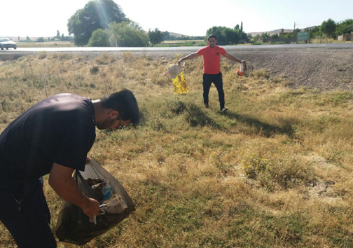 پاکسازی رودخانه علی آباد چراغ بخش خاوه از زباله