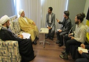 ایران پرچمدار صلح و برادری بین پیروان همه ادیان است