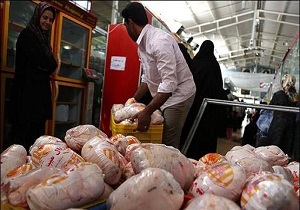 توزیع مرغ منجمد با قیمت ۵ هزار و ۵۵۰ تومان در آذربایجان غربی