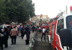 مهار آتش سوزی در پارکینگ شهرداری کرمانشاه