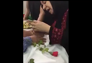 برگزاری مراسم حنابندان برای تازه دامادی که شهید شد+فیلم