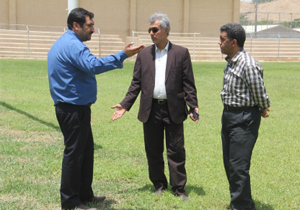 بازدید مدیر کل ورزش و جوانان از چمن تختی گچساران