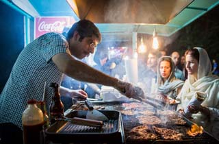 دردسرهای خیابان خوشمزه تهران +عکس