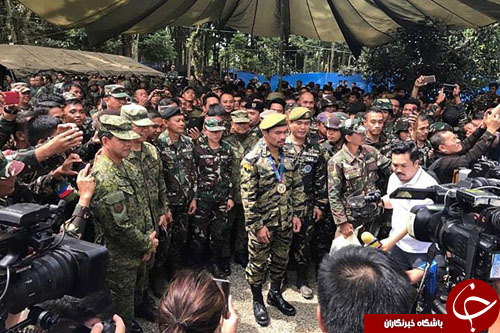 اعلام آمادگی قهرمان بوکس جهان برای مبارزه با داعش+ تصاویر