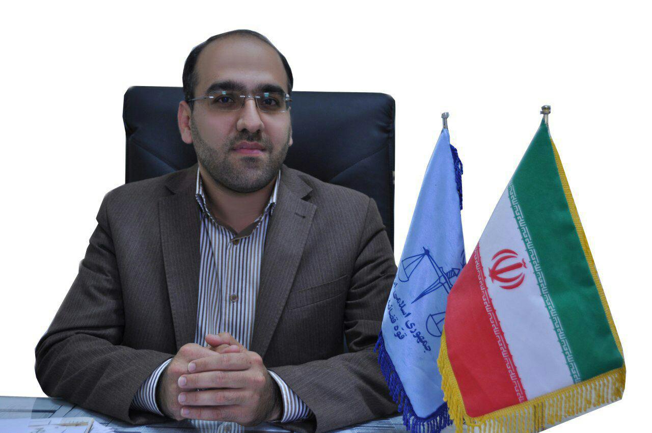 قاتل آتنا به زندان اردبیل منتقل شد/ قتل در قهوه خانه زیر زمینی/ رهایی کودک از چنگال آدم ربایان/ دستگیری عوامل تیراندازی در مشهد