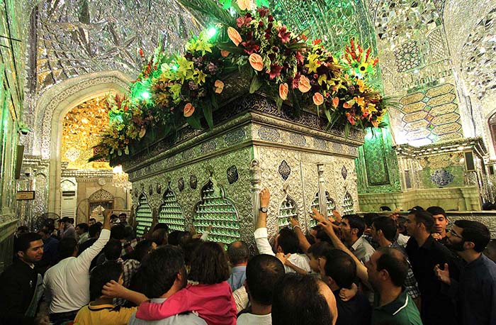 گذری بر زندگی حضرت شاهچراغ (ع) به مناسبت سالگرد شهادت ایشان + فیلم