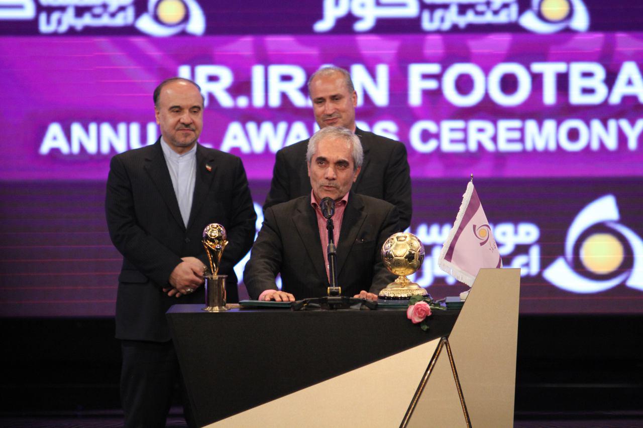 طارمی بهترین بازیکن لیگ شانزدهم شد/ پرسپولیس و برانکو برترین باشگاه و سرمربی فصل شدند