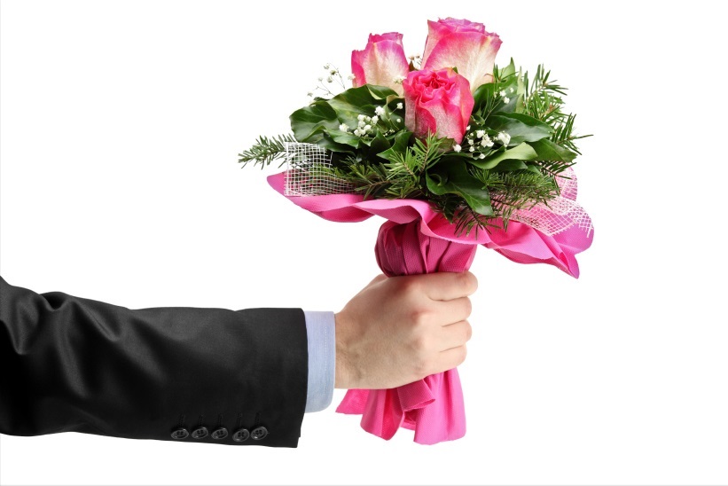 رواج شیوه&zwnj;های عجیب و غریب خواستگاری/ آداب و رسومی که فراموش می&zwnj;شود