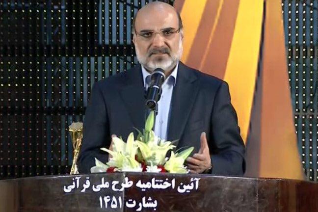 اهل قرآن اهل مقاومت و پايداری هستند