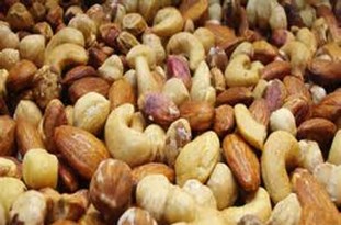 توقیف محموله خشکبار قاچاق در بناب