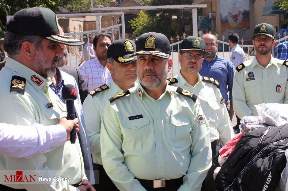 کشف محموله بزرگ کالای قاچاق در تهران+تصاویر
