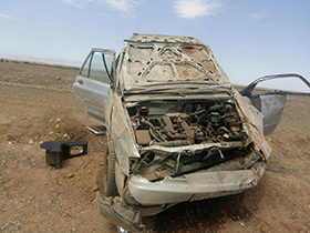 مصدوم شدن پنج نفر بر اثر واژگونی سواری پژو در جاده بادرود - اردستان