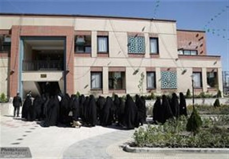 ورود زائران اهل سنت به زائر شهر رضوی در قالب طرح مهر درخشان رضوی