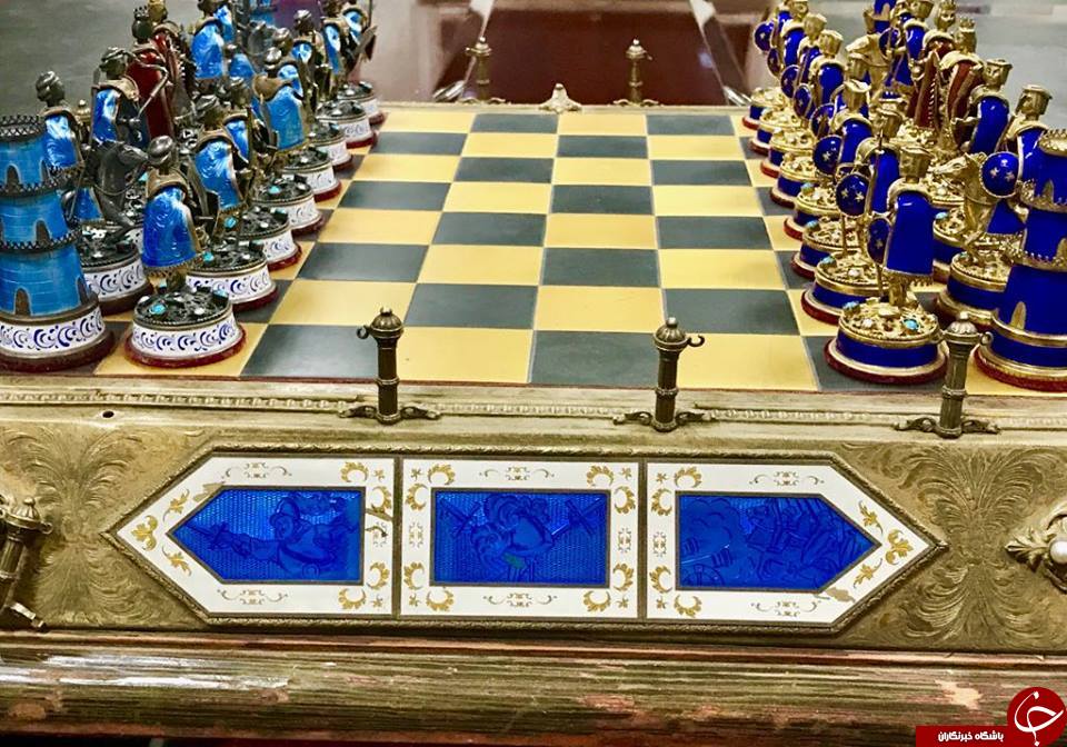 سفارت آمریکا شطرنج عتیقه صدام حسین را به عراق بازگرداند+ تصاویر سفارت آمریکا شطرنج عتیقه صدام حسین را به عراق بازگرداند+ تصاویر