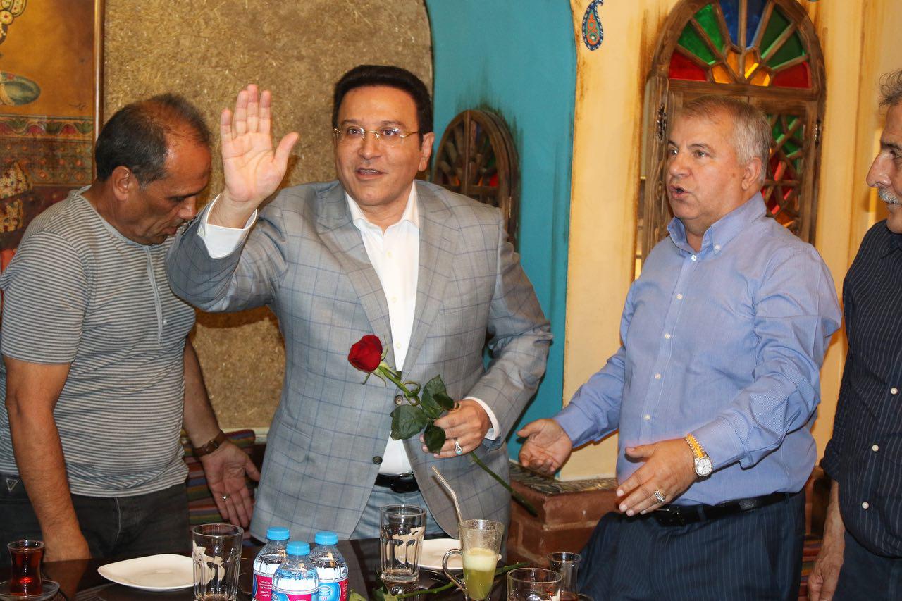 جشن تولد پیشکسوت باشگاه پرسپولیس برگزار شد جشن تولد پیشکسوت باشگاه پرسپولیس برگزار شد