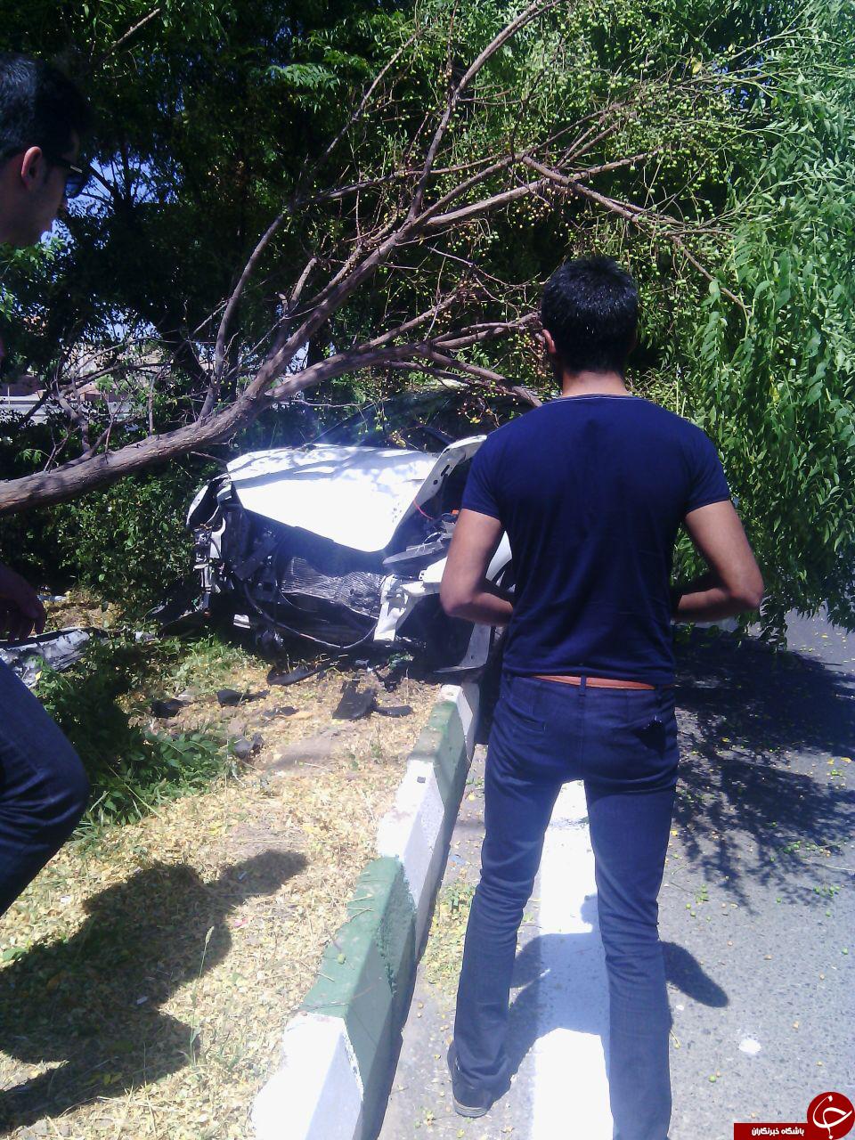 سرعت غیرمجاز پژو 206 حادثه ساز شد + تصاویر