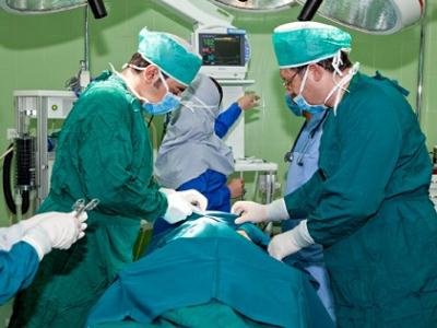 انجام جراحی یک نوزاد مبتلا به "ترانکوس آرتریوسوس" برای نخستین بار در جنوب کشور