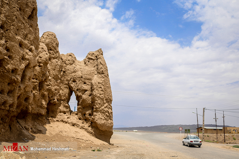 سازه&zwnj;های کشف شده زیر روستای ۱۰۰۰ ساله+تصاویر