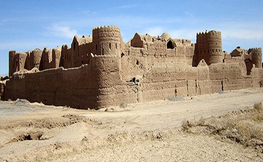 زنگ خطری برای فروپاشی قلعه رستم + فیلم