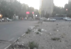 زباله‌ها در مجاورت منازل مسکونی + فیلم