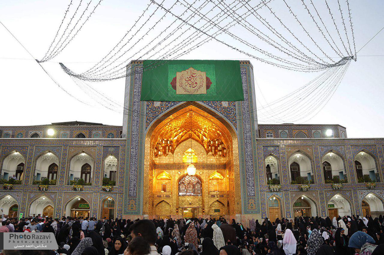 نصب 3کتیبه‎ عید سعید غدیر در حرم مطهر رضوی