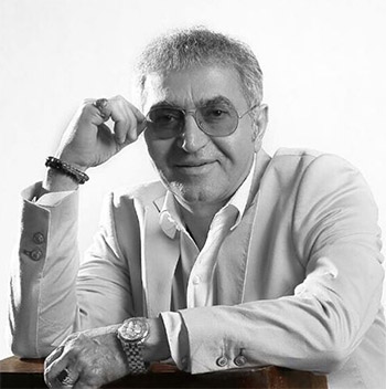 انتقاد خواننده مشهور از کارلوس کی روش+عکس