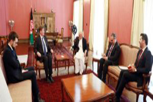 سفیران جدید دو کشور خارجی رسما کارشان را در افغانستان آغاز کردند