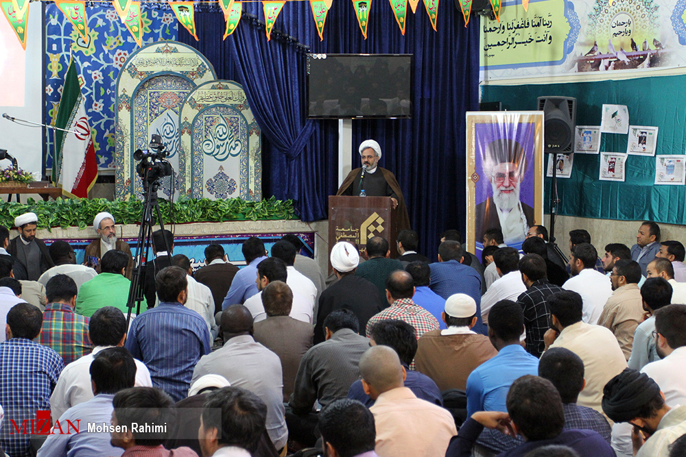 مراسم عمامه گذاری طلاب غیر ایرانی در مشهد+تصاویر