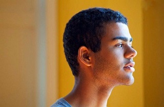 تنها موج سوار حرفه‌ای نابینای جهان+تصاویر