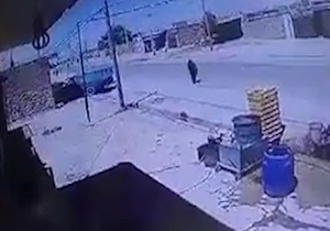لحظه هولناک برخورد پژو 206 با عابر پیاده/ مرگ دو نفر در کوهدشت + فیلم