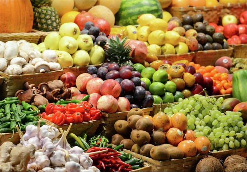 کاهش نسبی قیمت میوه در آستانه عید غدیر/ فروش ارز مسافرتی فقط با نرخ آزاد