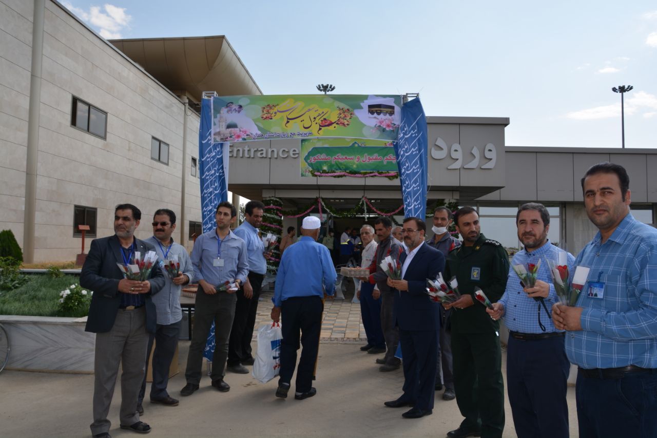 ورود نخستین پرواز برگشت حجاج به فرودگاه همدان