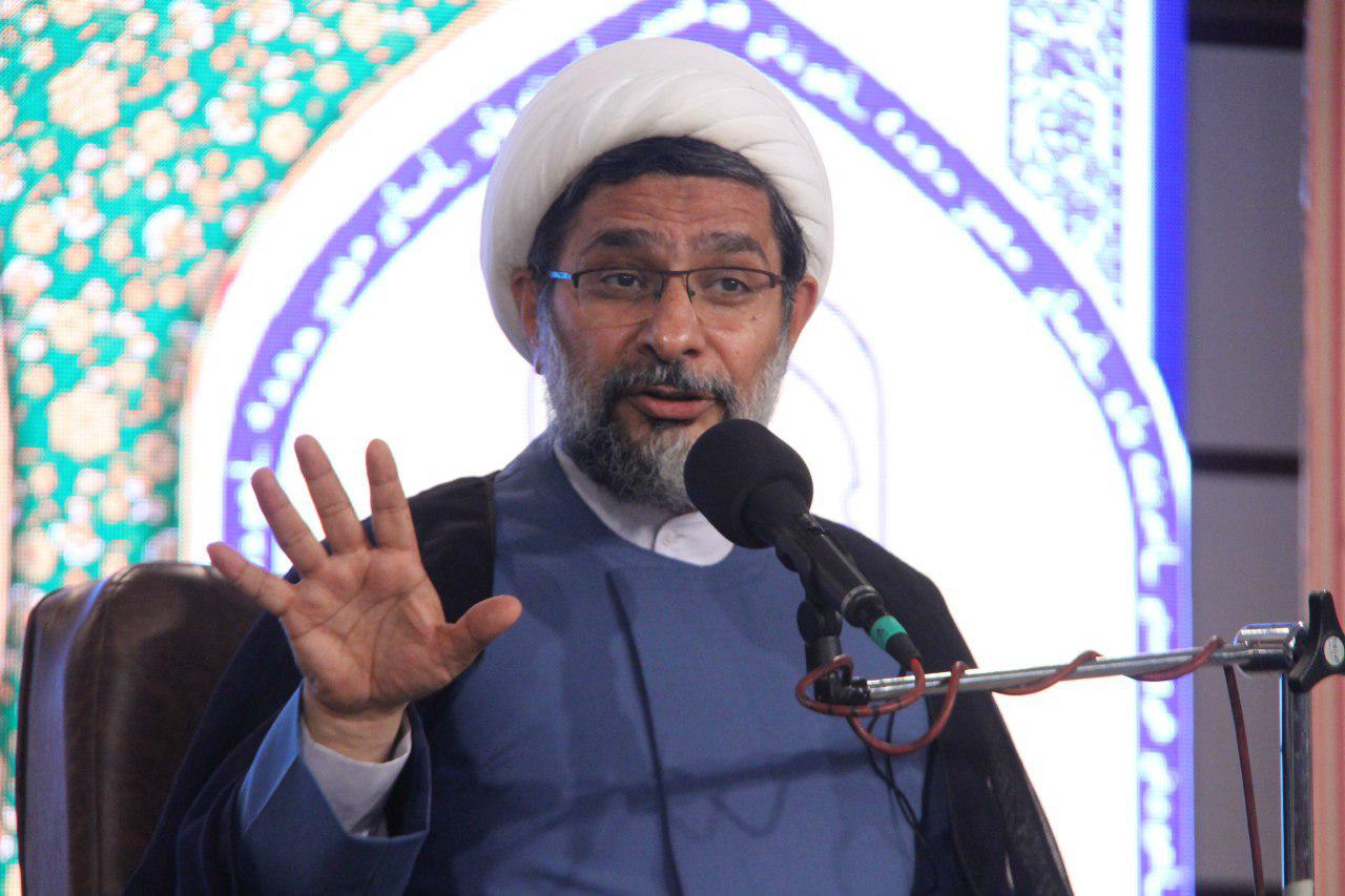 بحران هویت در معماری برخی مساجد جای تاسف دارد