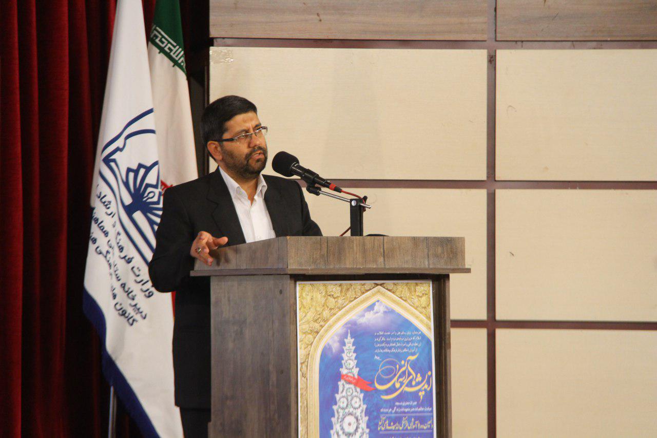 برگزاری دهمین دوره آموزشی فرهنگی اندیشه های آسمانی