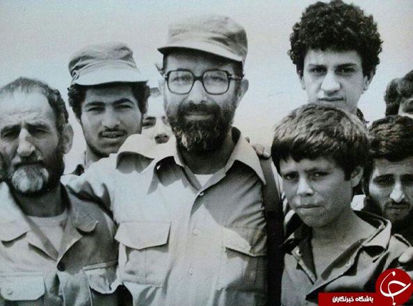 تصاویر جنگجوی نوجوان در کنار شهید چمران