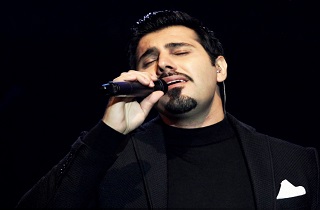 دیدار خواننده میوه ممنوعه با طرفدارانش/ طنین سی سالگی احسانه خواجه امیری در برج میلاد+تصاویر