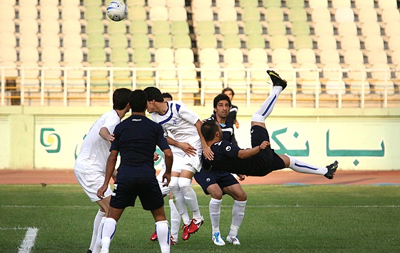 گل گهر سیرجان 0 - استقلال تهران 0