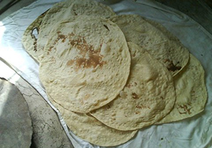 برخورد با فروشندگان نان سرد با بسته بندی غیرمجاز