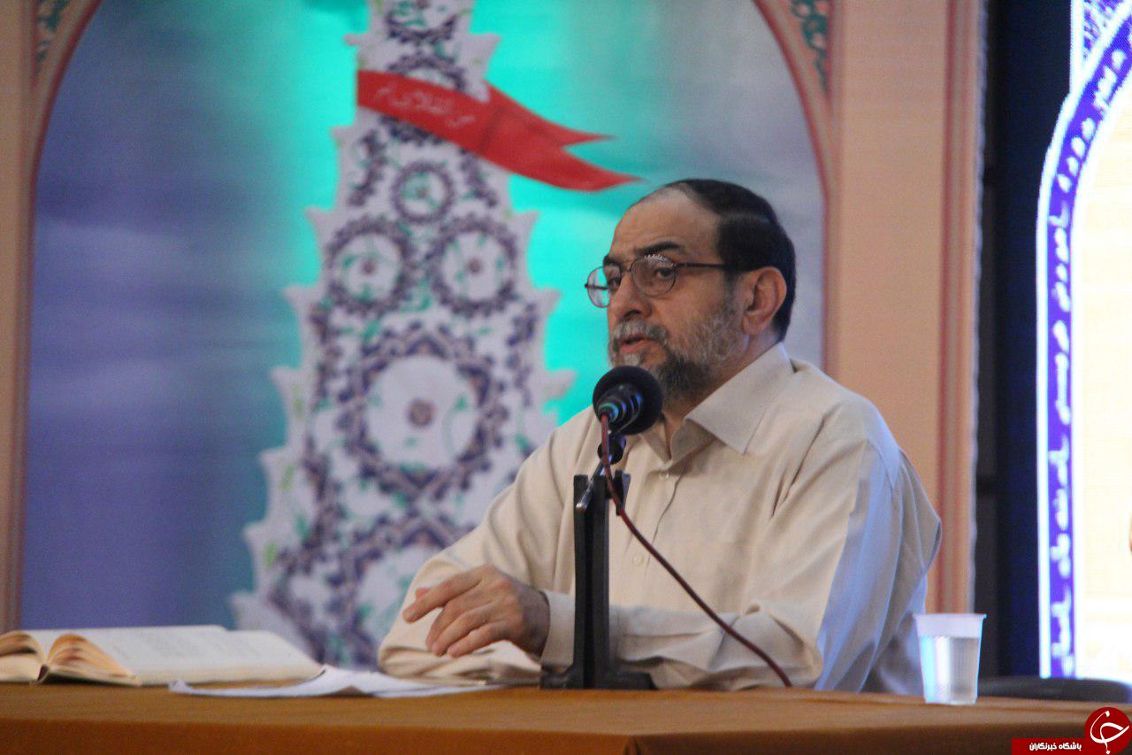 در خانواده اسلامی خداسالاری باید باشد