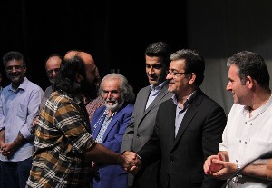 قدردانی از برترین‌های جشنواره تئاتر گیلان