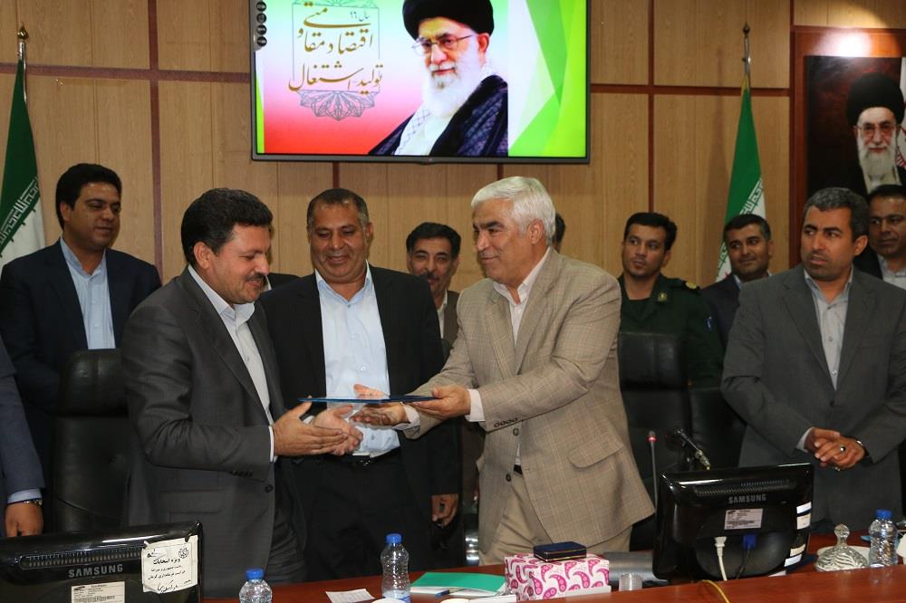 وابسته به هیچ حزب و جناحی نیستم